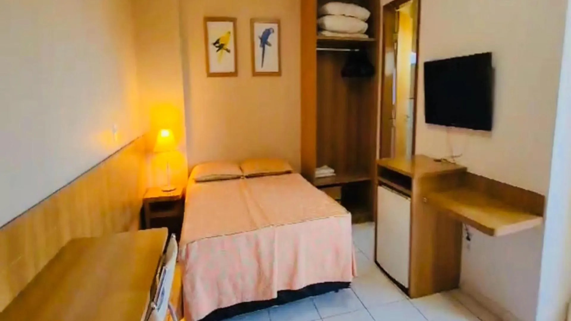 Aguas Termais Naturais Nas Piscinas Com Aguas Quentes 24 Horas Acesso Gratis Aos Parques Aquaticos Dos Resorts Golden Dolphin Grand Hotel Do Supreme E Do Express Os Melhores Hoteis Resorts Com Parque Aquatico Em Caldas Novas Garanta Ja Promocao Quali ברזיל